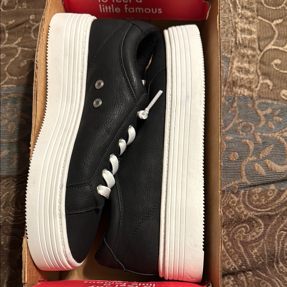 Roxy Black Shoes with White Platform